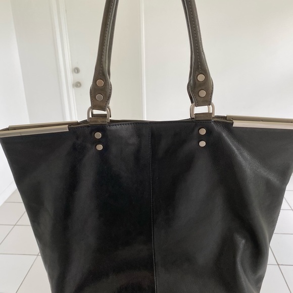 Kenneth Cole Black Tote with Metallic Details - Picture 2 of 9